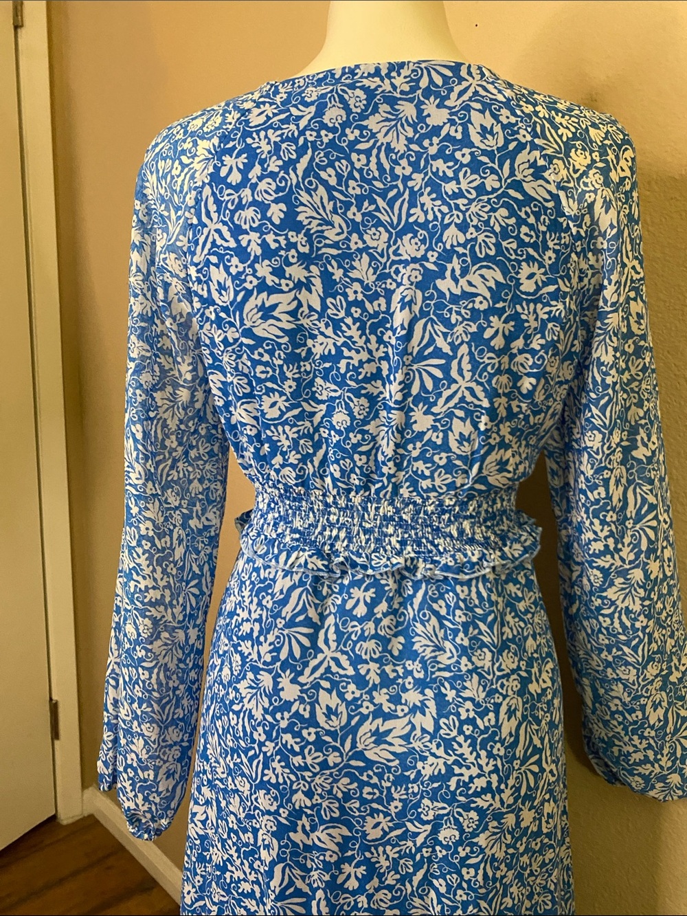 Avec Les Filles Blue and White Floral tiered full flowy skirt Maxi Dress 6 - Picture 11 of 12